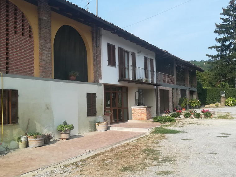 Azienda Agricola Renato Corino, La Morra, Italy