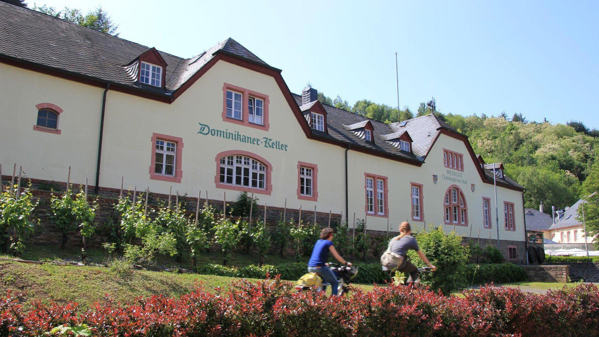 Dominikaner Weingut C. von Nell-Breuning winery in Kasel