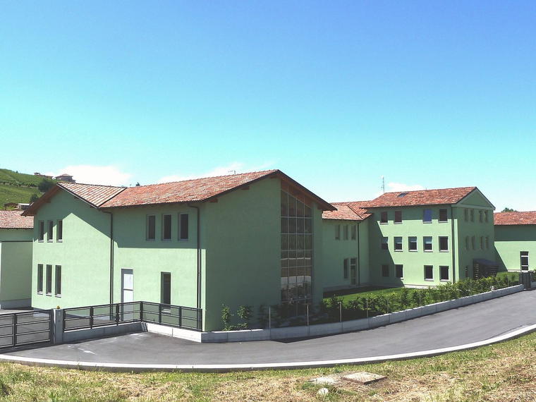 Azienda Agricola Tenuta Cucco, Serralunga d'Alba, Italy