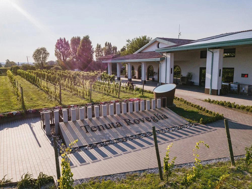 Tenuta Roveglia winery in Pozzolengo, Italy