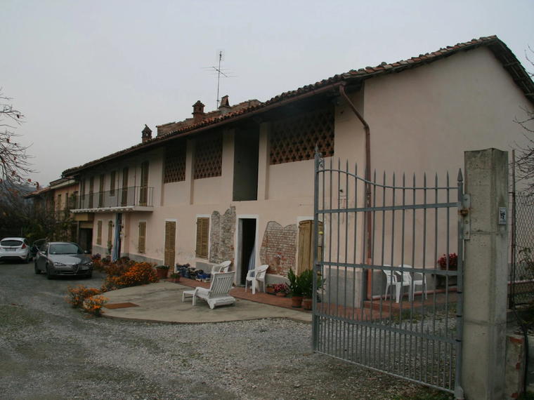 Attilio Ghisolfi, Monforte d'Alba, Italy