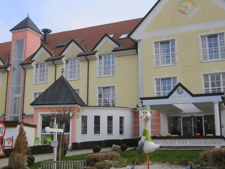 Arkadenweinhof Weber, Lutzmannsburg, Austria