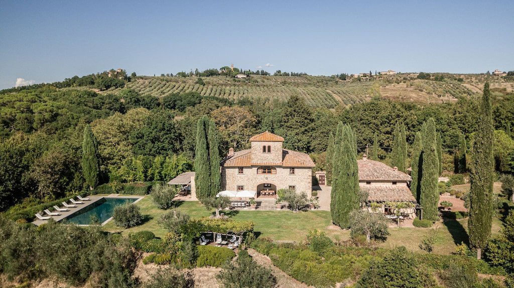 Baciate Me, Winery in San Casciano in Val di Pesa
