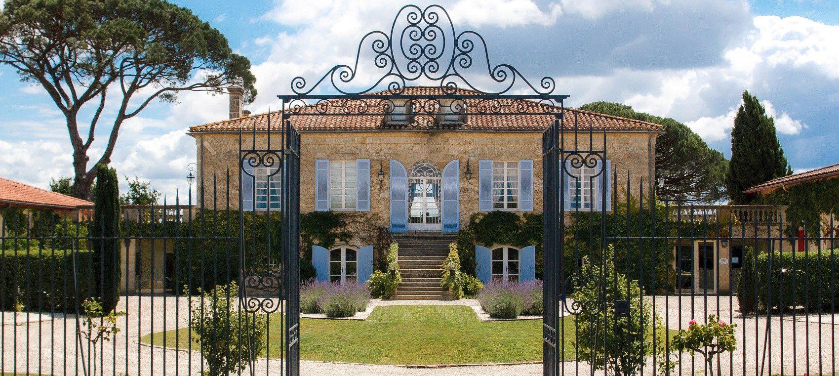 Château de Camensac winery in Saint-Laurent-Médoc
