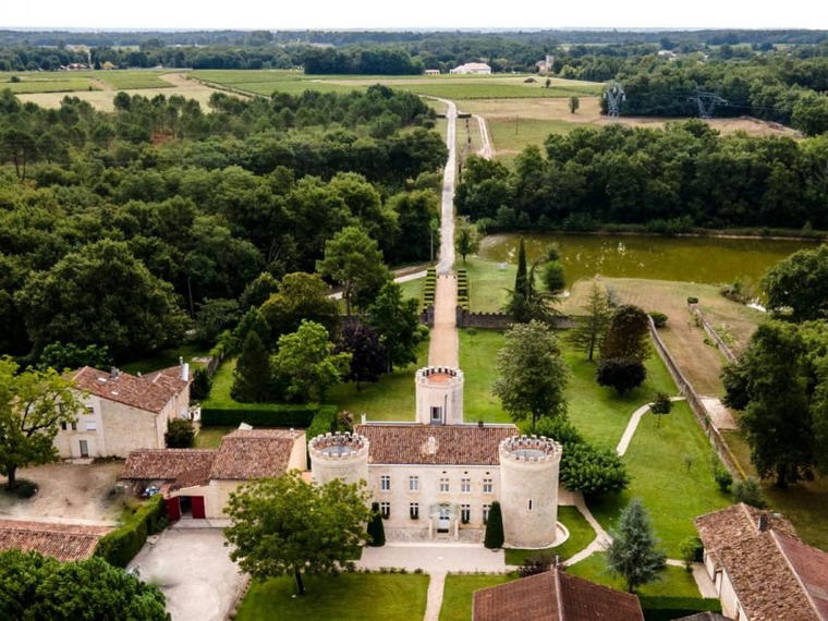 Château Fontesteau, Saint Sauveur, France