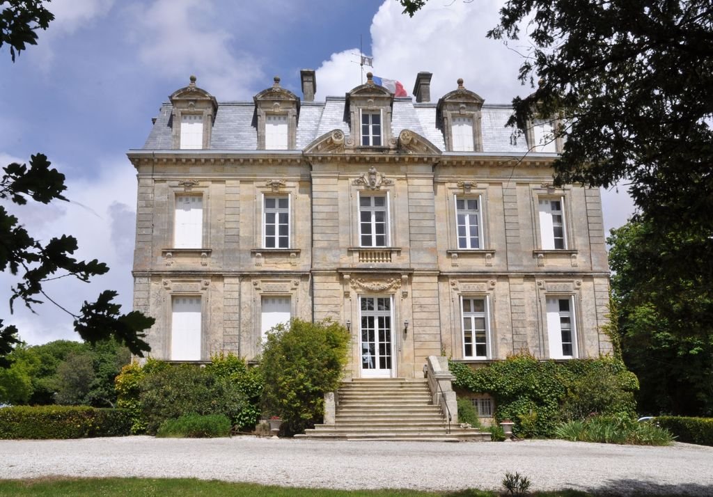 Chateau L'Ambroisie, Les Artigues De Lussac, France