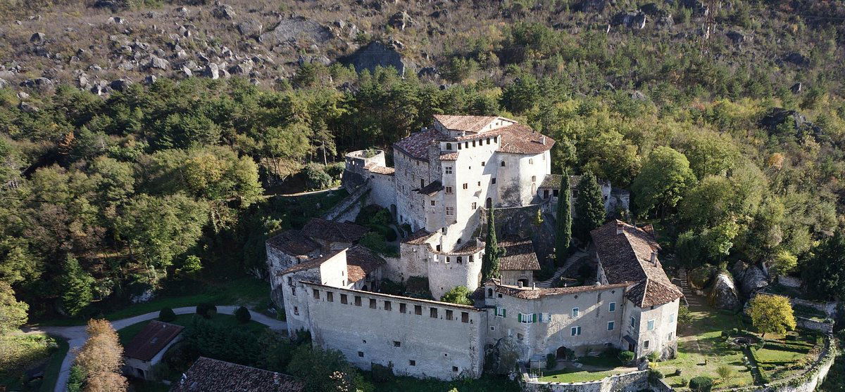 Castel Pietra, Winery in Mezzocorona