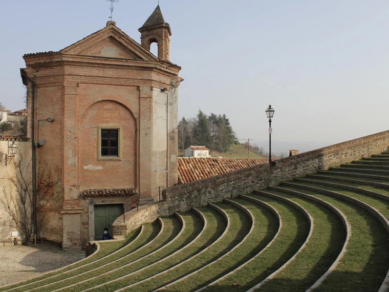 Azienda Agricola Giacomo Fenocchio, Monforte d'Alba, Italy