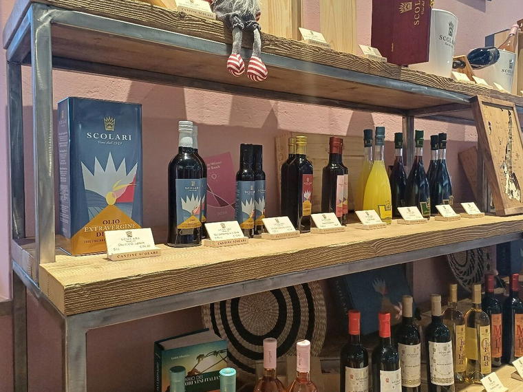 Cantine Scolari, Puegnago sul Garda, Italy