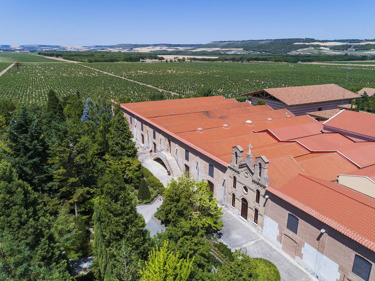 Bodegas y Viñedos Muñoz, Noblejas, Spain