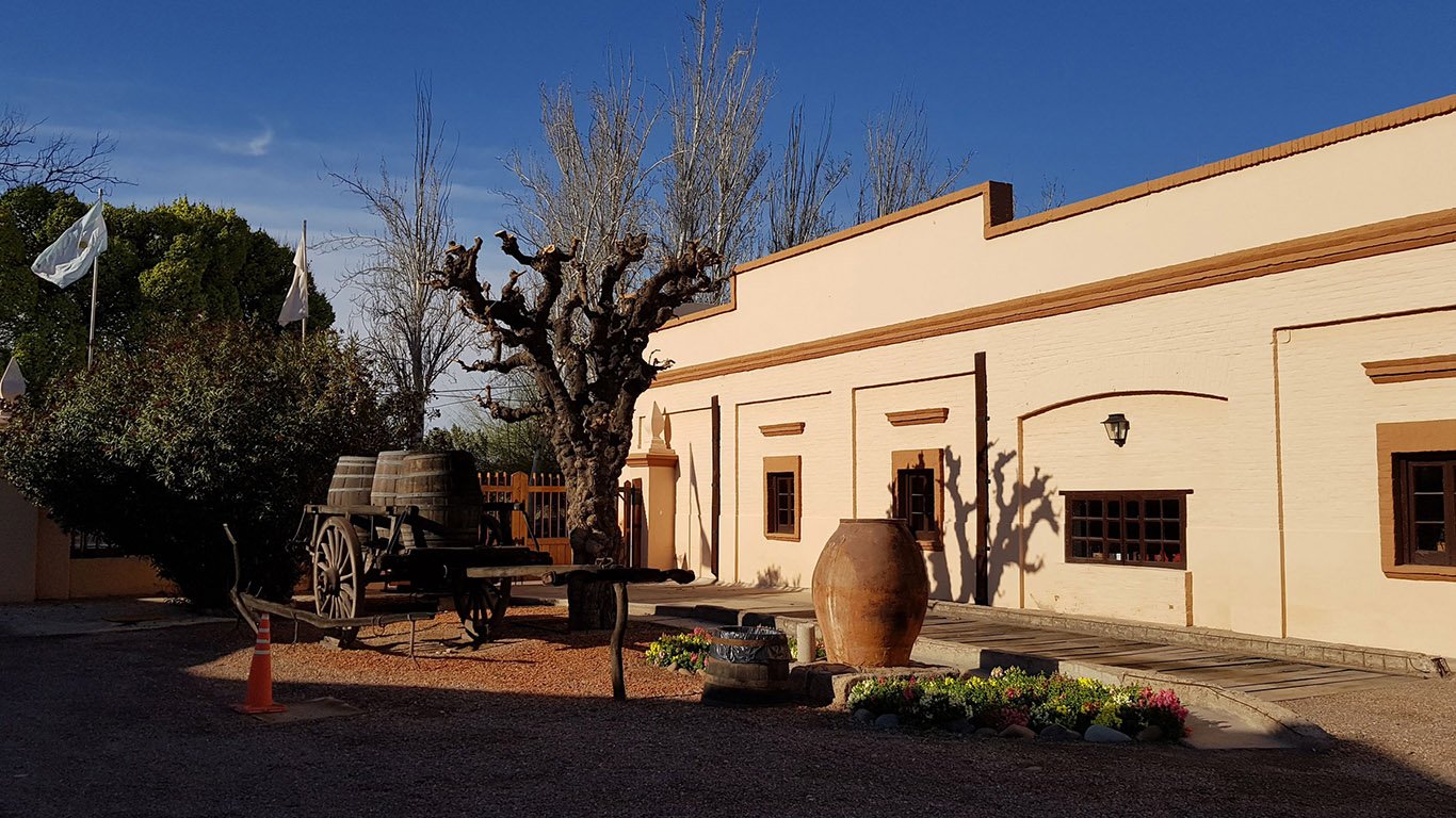 Bodega La Rural, Coquimbito, Argentina