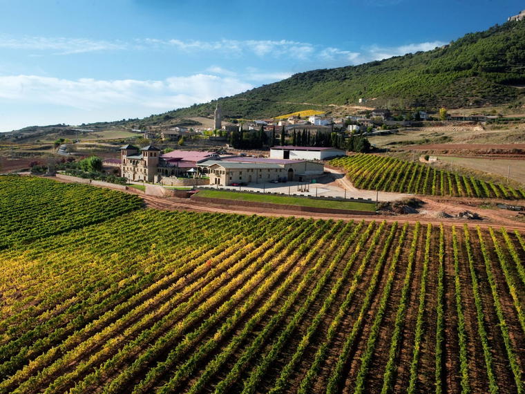 Bodega Castillo de Eneriz, Eneriz, Spain
