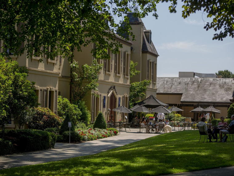 Ste. Michelle Wine Estates, Woodinville, United States