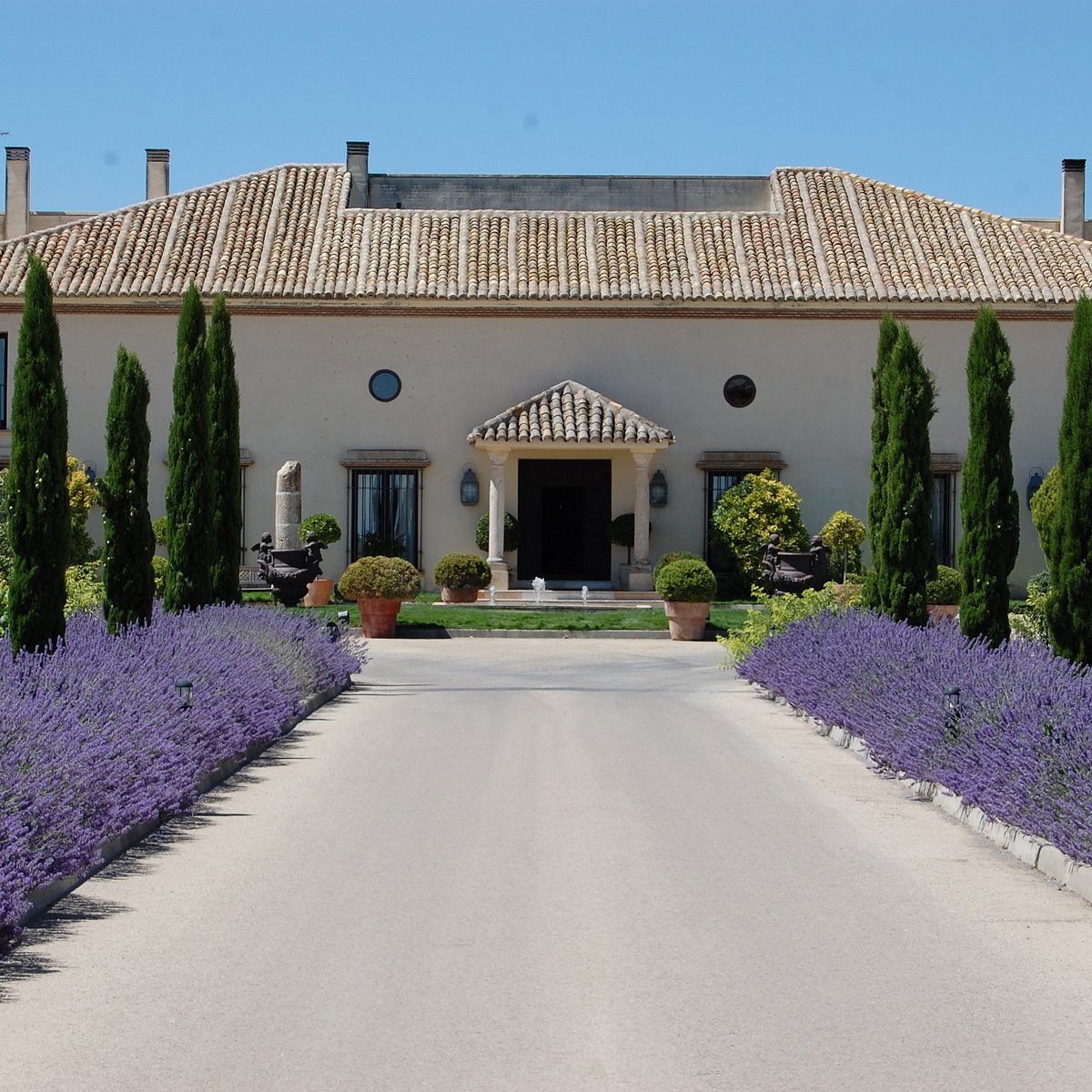 Bodegas y Viñedos Martuela, Winery in Guardia