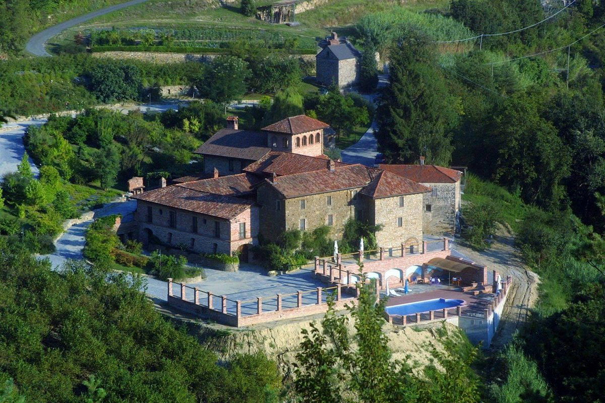 Az. Agr. Patrone Elena, Winery in Cortemilia