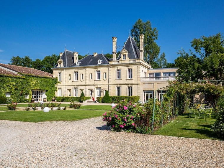 Château de Villegeorge, Avensan, France