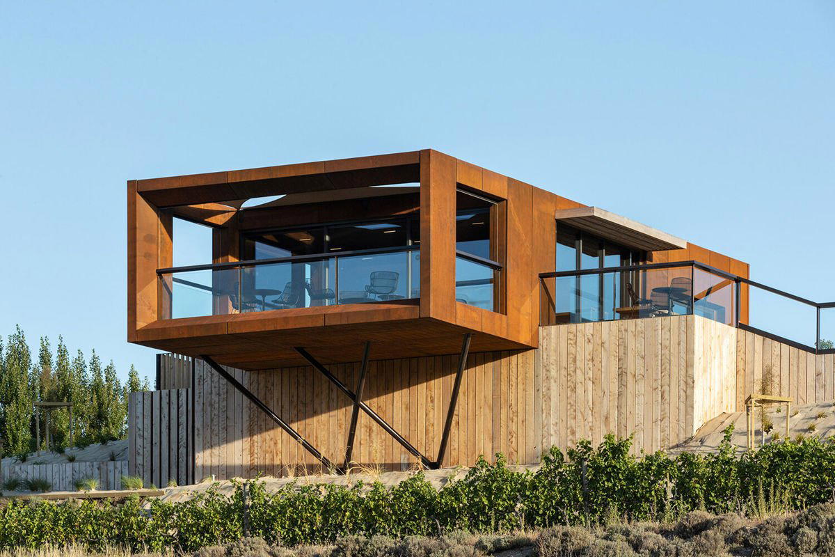 Te Kano Estate winery in Bannockburn