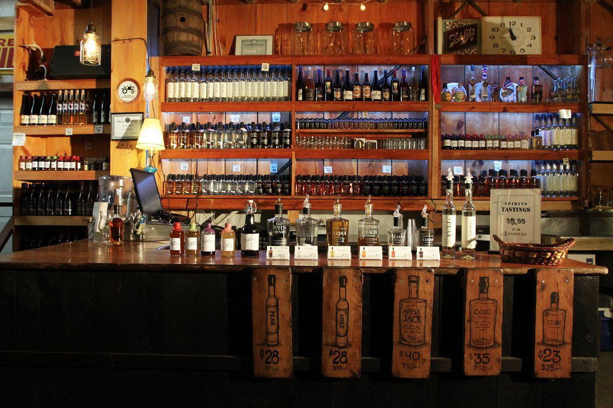 Harvest Spirits (Barber’s Farm), Winery in Valatie