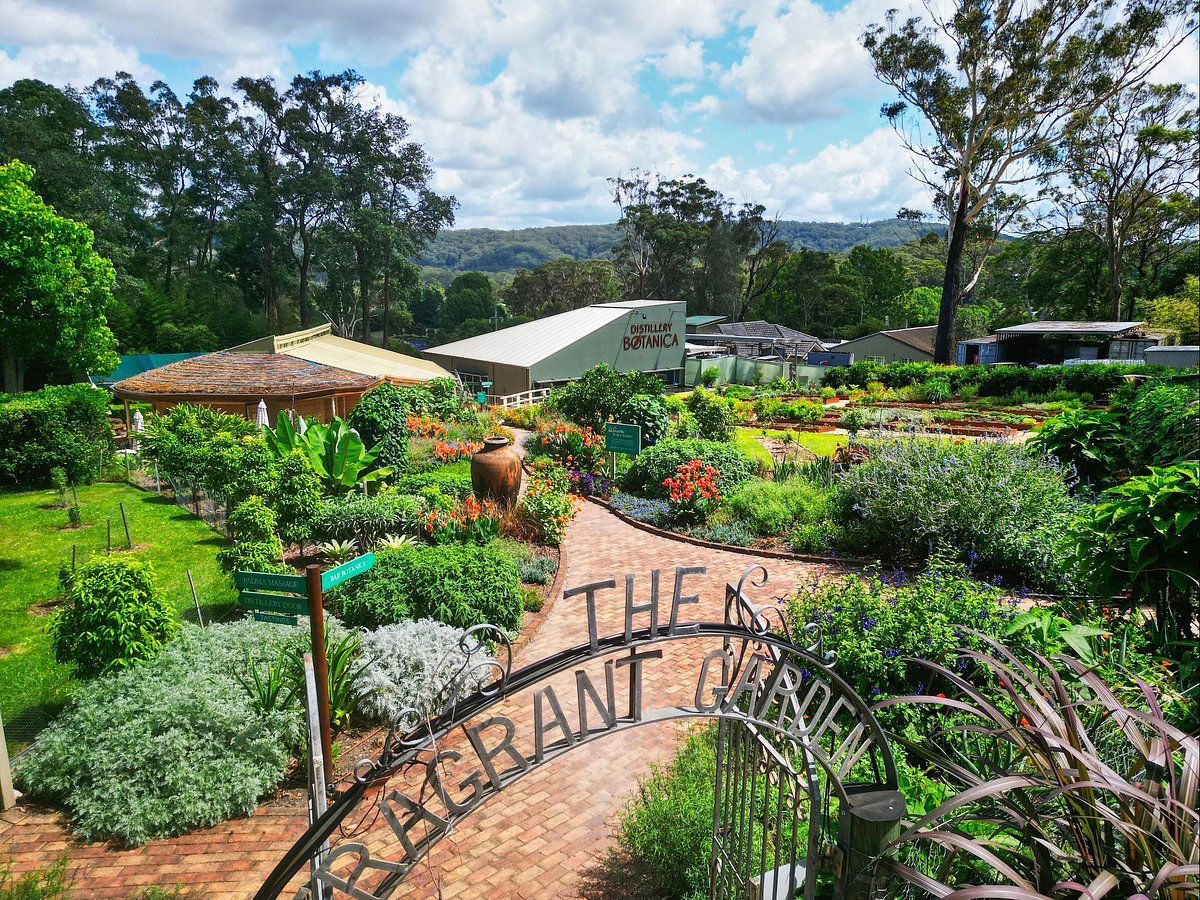 Distillery Botanica, Winery in Central Coast