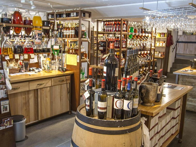 Oster Wine Cellars, Redwood Valley, United States