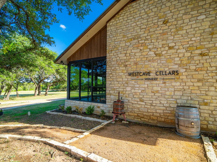 Westcave Cellars Winery, Johnson City, United States