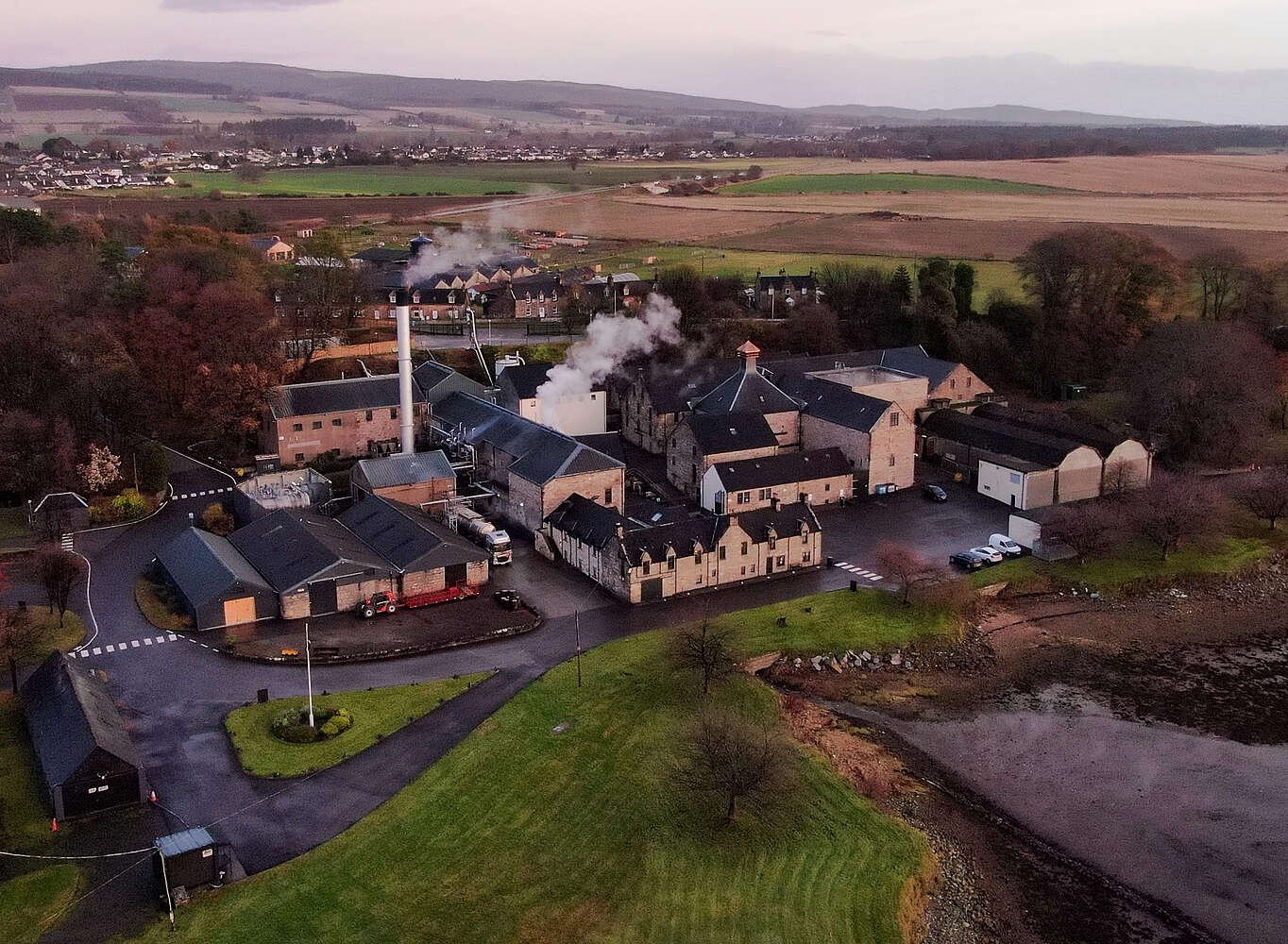 Dalmore Distillery, Winery in Alness