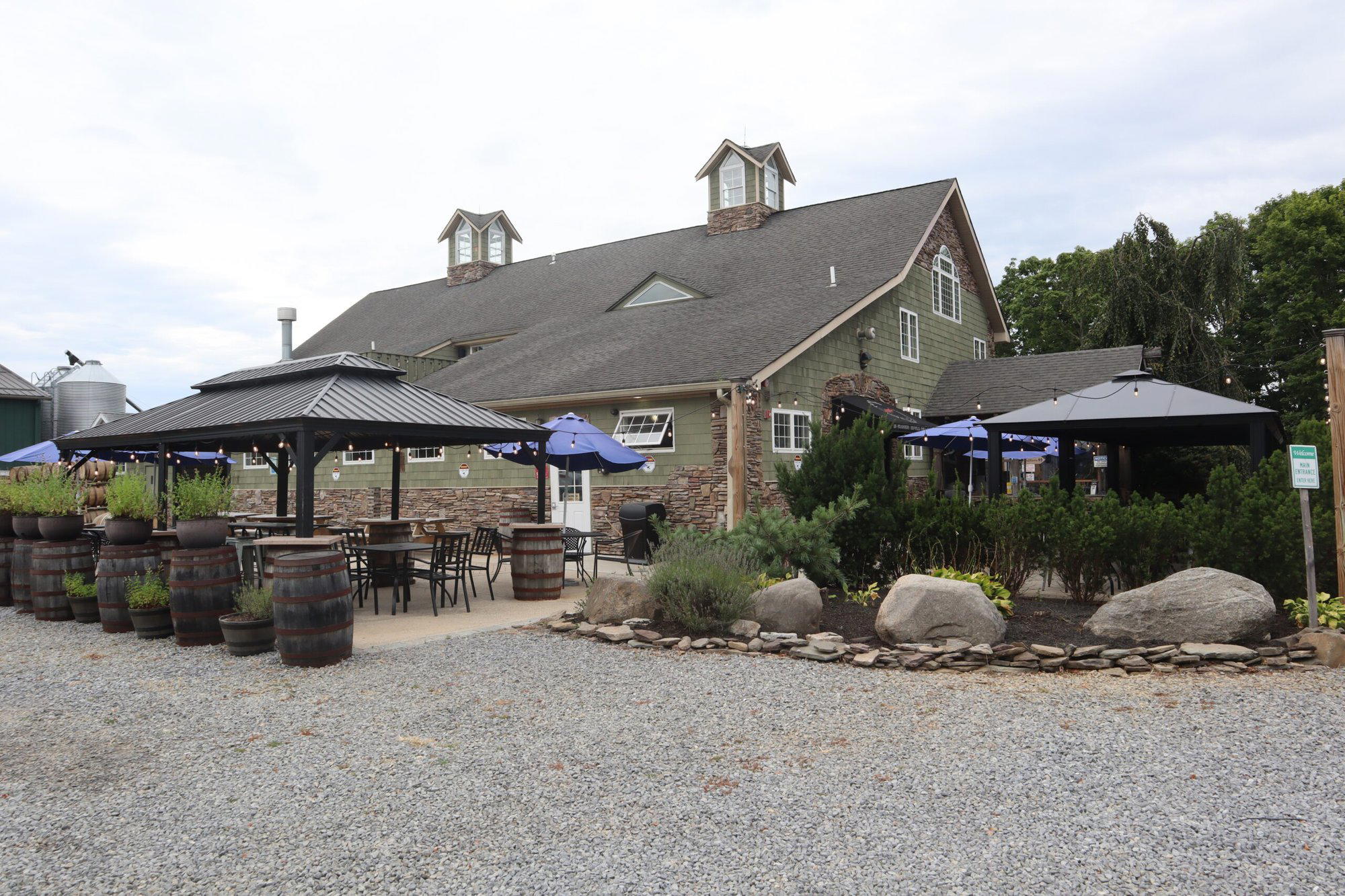 Long Island Spirits winery in Baiting Hollow