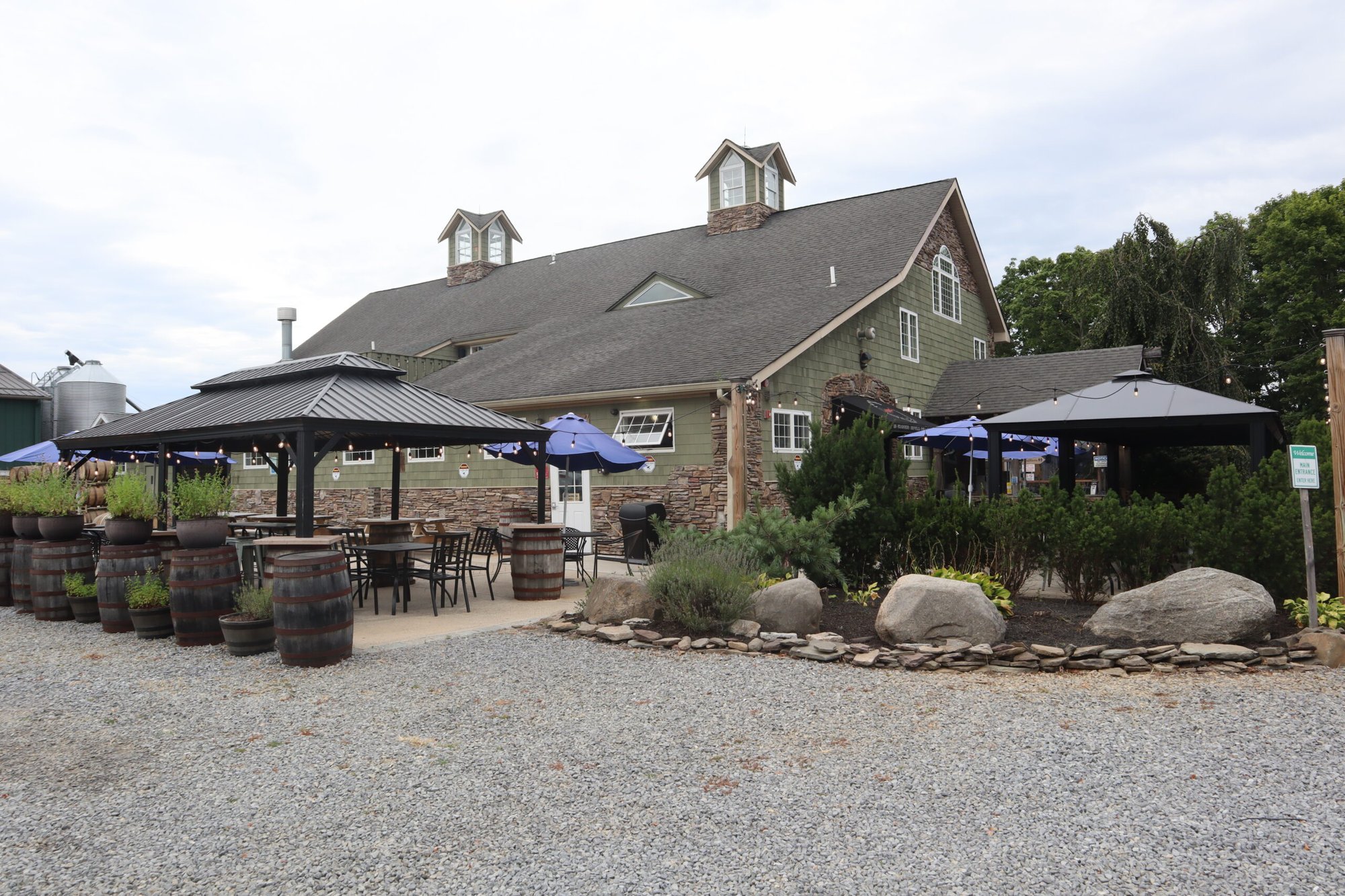 Long Island Spirits winery in Baiting Hollow