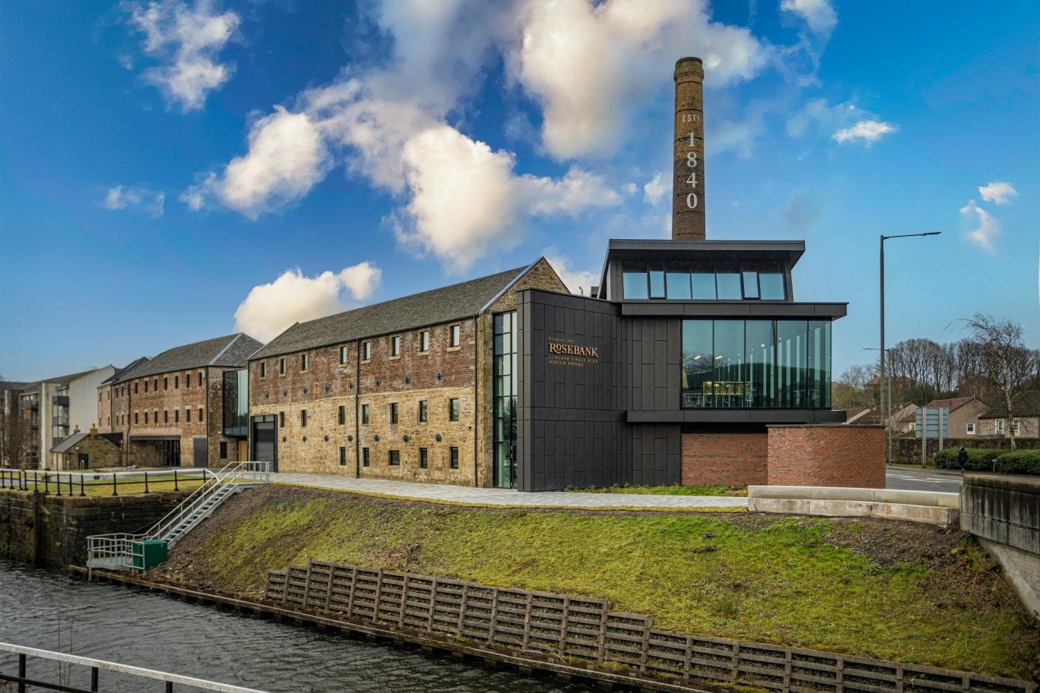 Rosebank Distillery, Winery in Falkirk