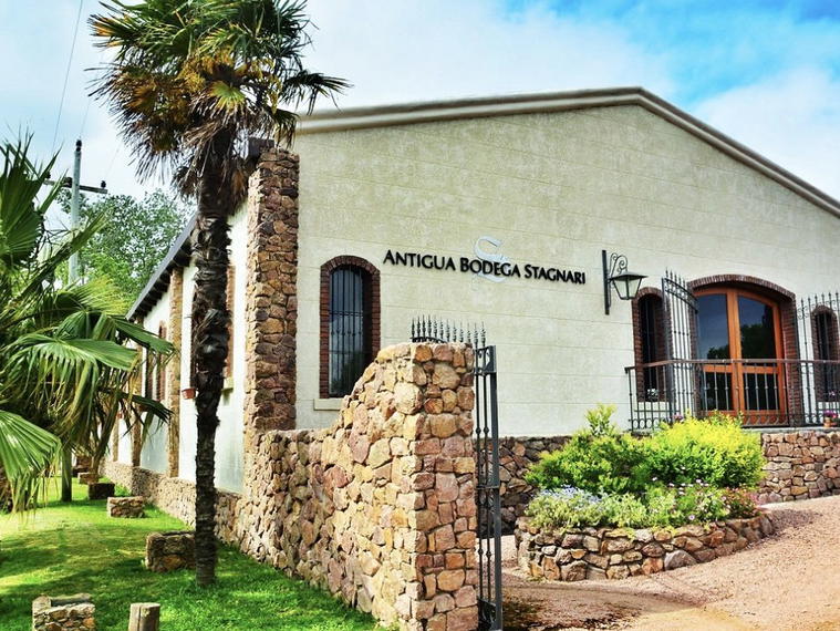 Antigua Bodega Stagnari, Canelones, Uruguay