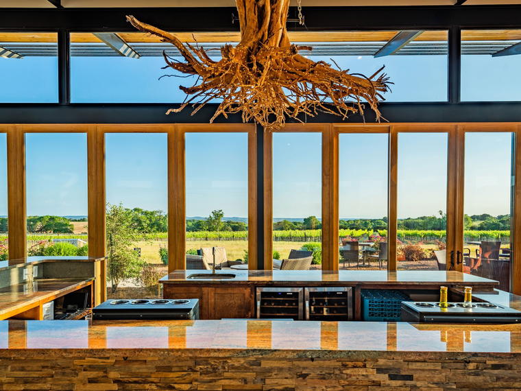 Narrow Path Winery, Fredericksburg, United States