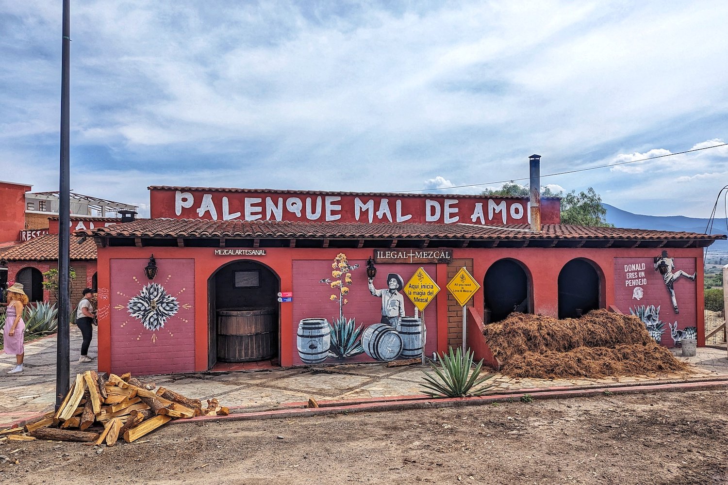 Ilegal (Palenque Mal de Amor) winery in Santiago Matatlán, Mexico