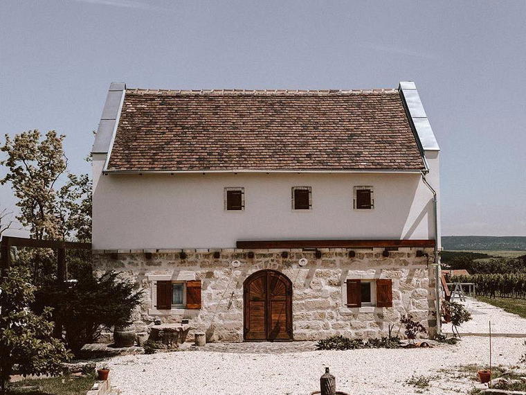 Hernyák Birtok, Etyek, Hungary