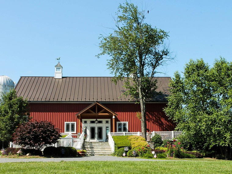 Sunset Hills Vineyard, Purcellville, United States
