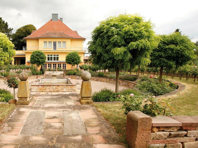 Sekthaus Raumland, Flörsheim-Dalsheim, Germany
